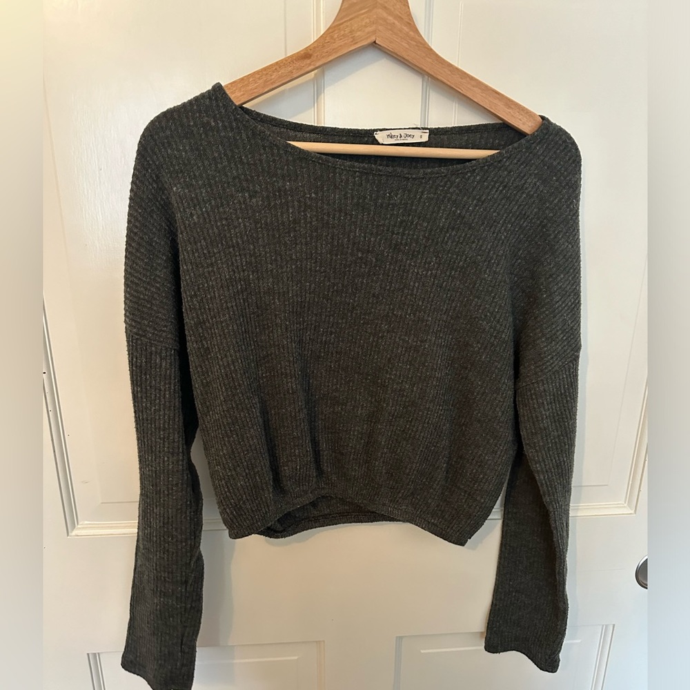 Long sleeve cropped and cinched  shirt/sweater